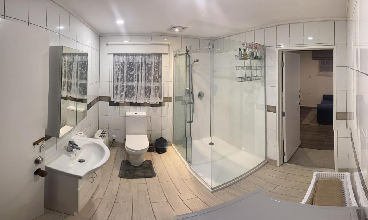Self Contained En-Suite Private Bathroom, Private Entrance, Close To Shops & Hospital Homestay Hamilton Exterior foto
